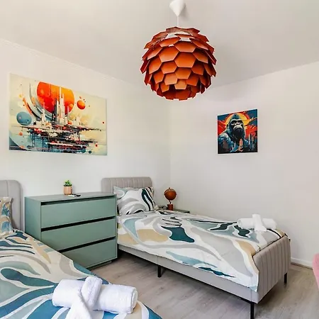 Stylish 3 Flat At Fr-de-ch Border With Garage Appartamento *